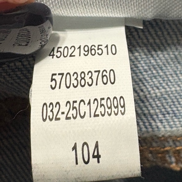 Chico’s Paisley Applique Cropped Jeans - Light Blue. Embroidered, Soft, Stretchy - Picture 16 of 16